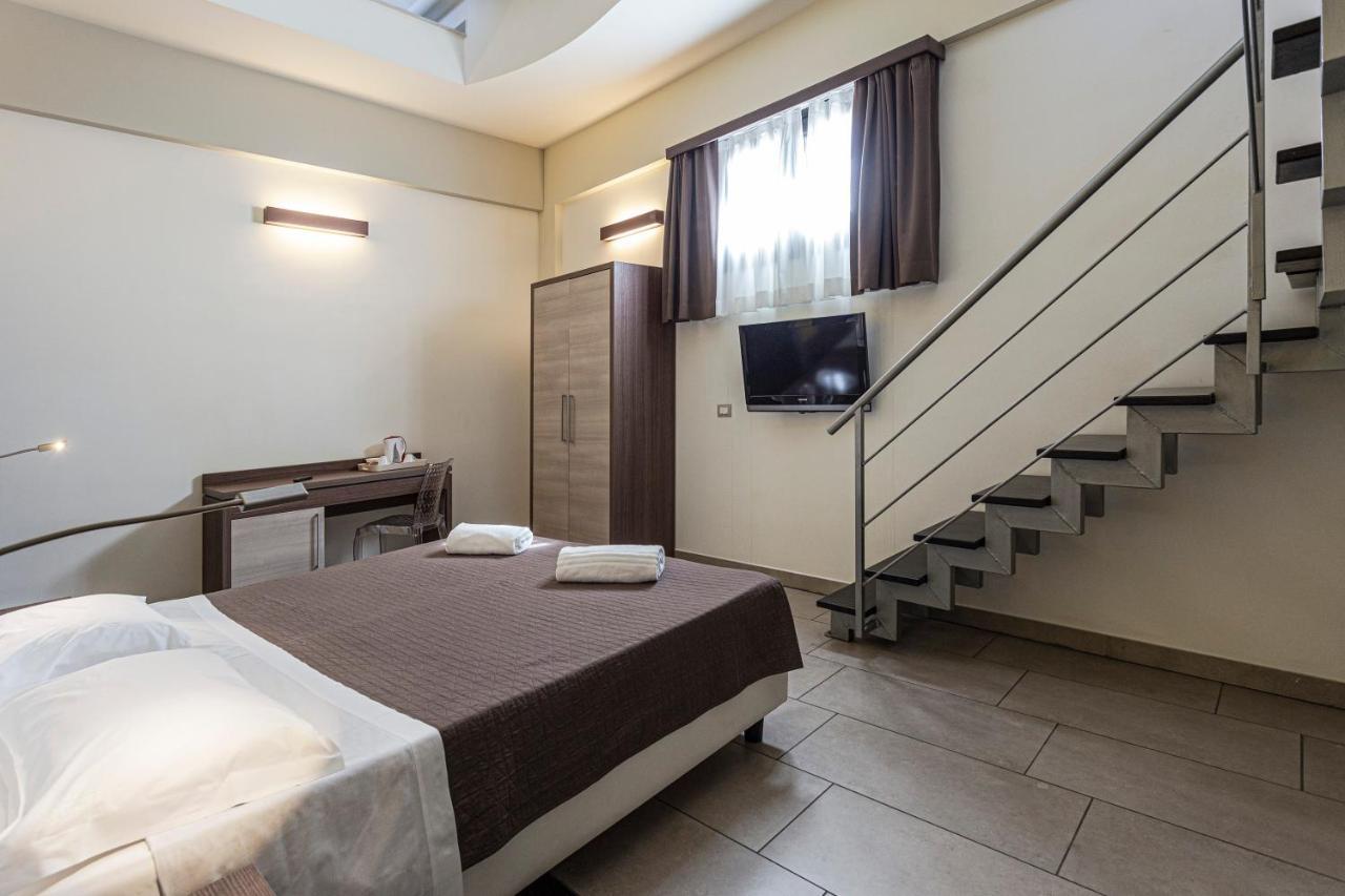 Hotel Don Giovanni アヴォラ エクステリア 写真